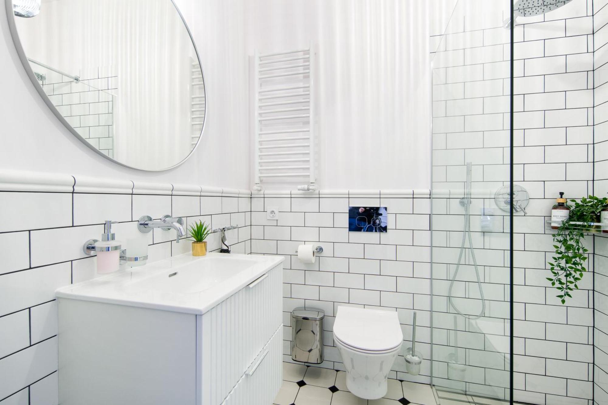 Discover Krakow Apartments - Lubomirskiego St - Classic & Modern - Near Main Station, Netflix And Ac エクステリア 写真