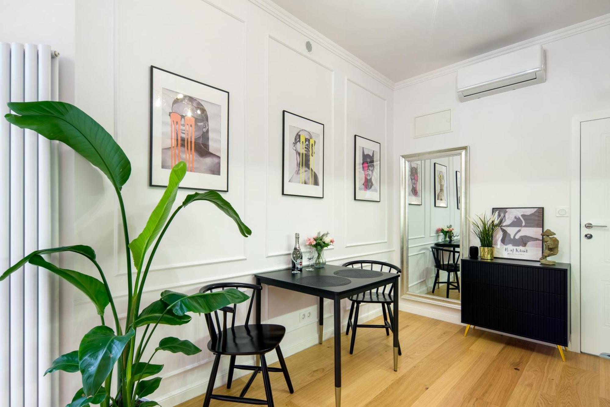 Discover Krakow Apartments - Lubomirskiego St - Classic & Modern - Near Main Station, Netflix And Ac エクステリア 写真