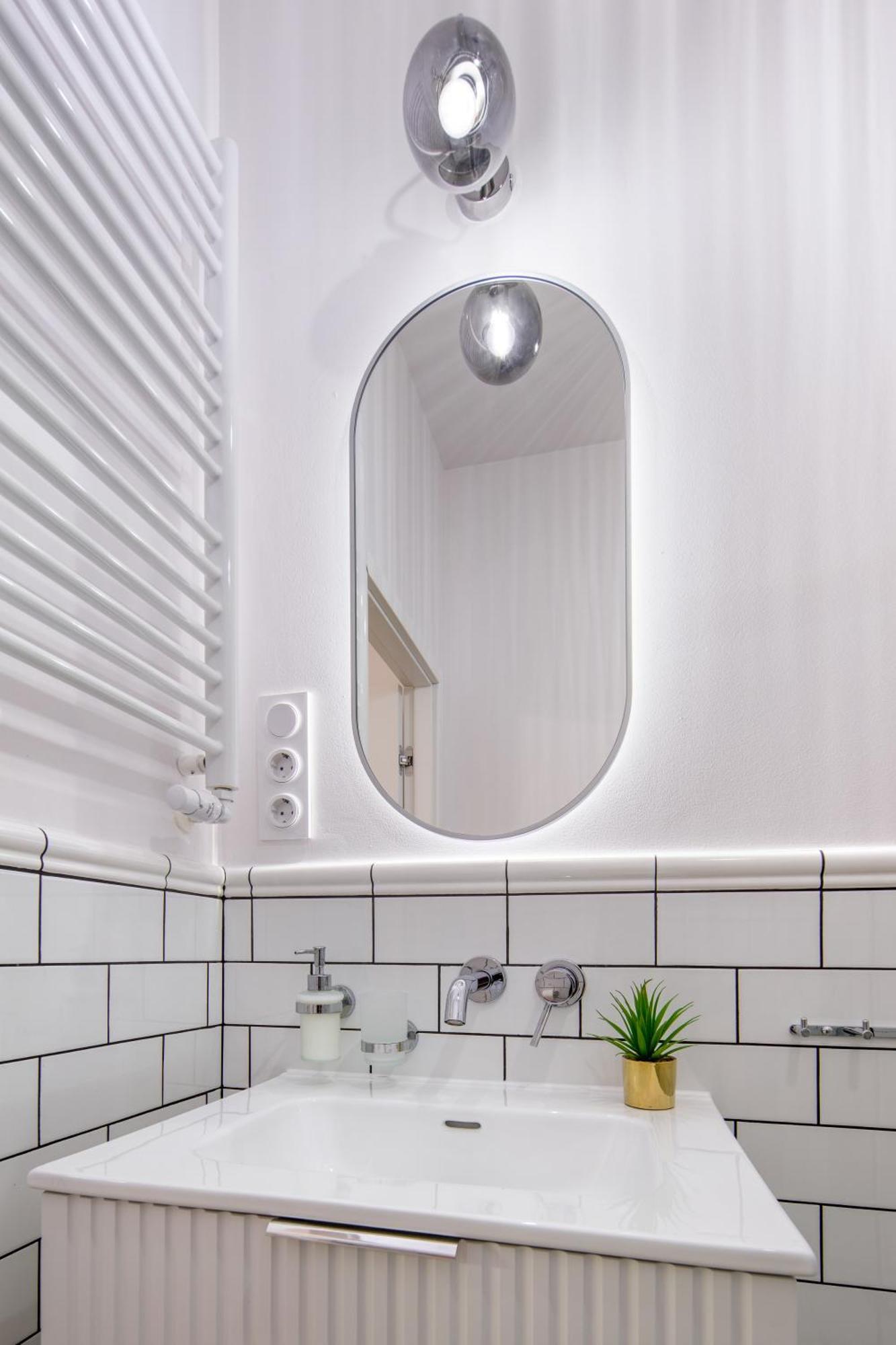 Discover Krakow Apartments - Lubomirskiego St - Classic & Modern - Near Main Station, Netflix And Ac エクステリア 写真