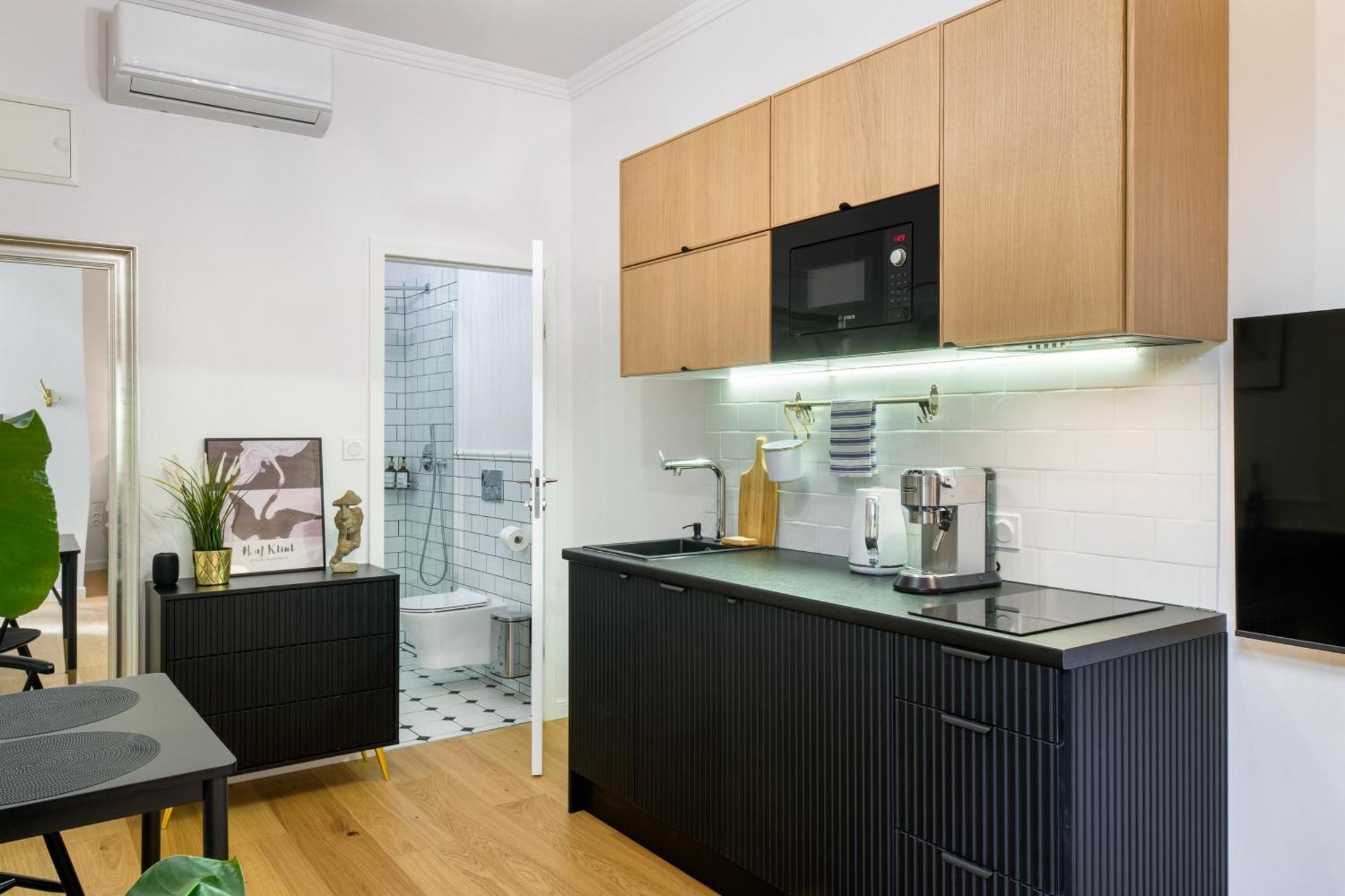Discover Krakow Apartments - Lubomirskiego St - Classic & Modern - Near Main Station, Netflix And Ac エクステリア 写真
